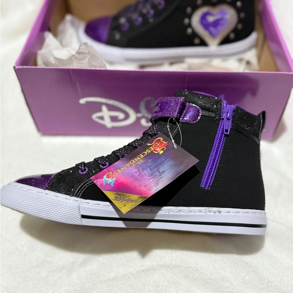 Brand New Disney Descendants Black and Purple Kids Sneakers Size 3 - Picture 4 of 4